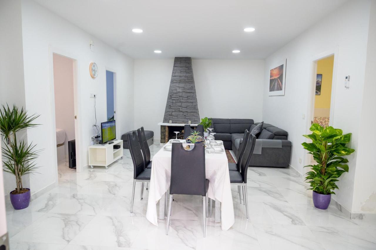 Relax House Barcelone Villa Sant Esteve Sesrovires Buitenkant foto