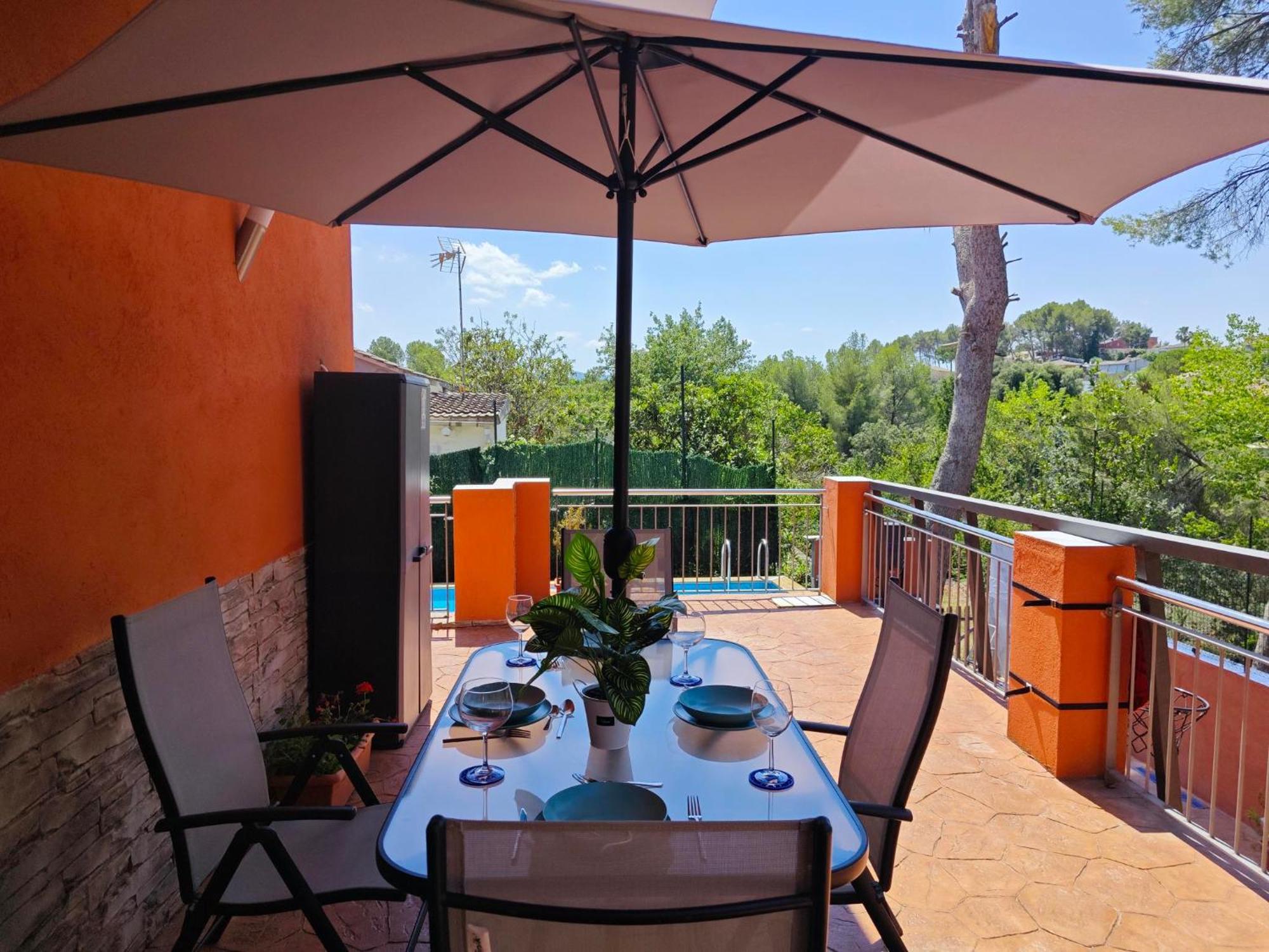Relax House Barcelone Villa Sant Esteve Sesrovires Buitenkant foto