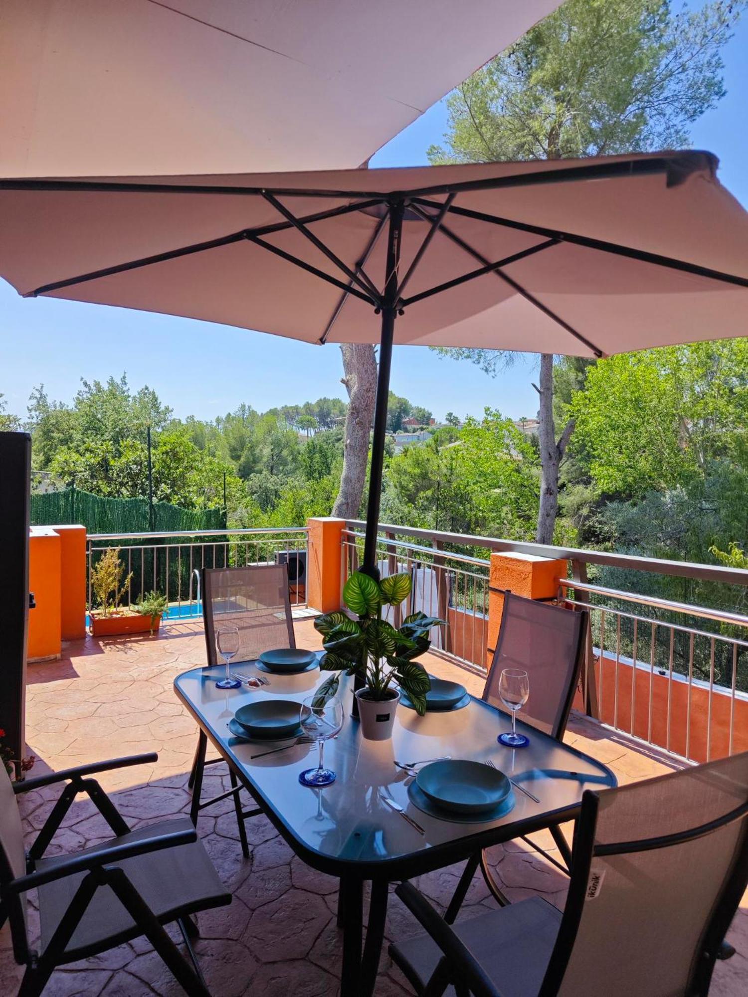 Relax House Barcelone Villa Sant Esteve Sesrovires Buitenkant foto